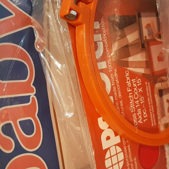 Basket full of cross stitch items - Picture 4 of 12